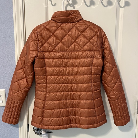 Patagonia Women’s Radalie Insulated Jacket Size Medium - Picture 5 of 10